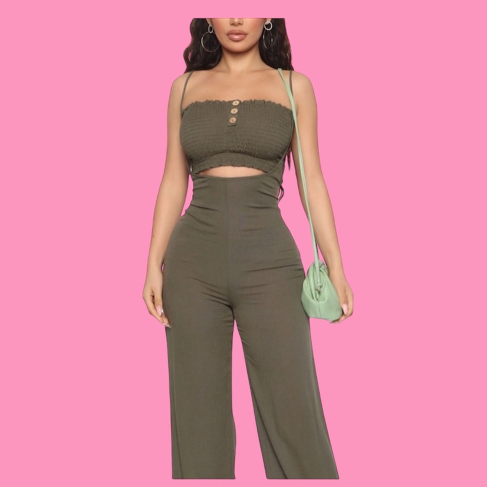 Fashionnova Mocha Waves are calling set.